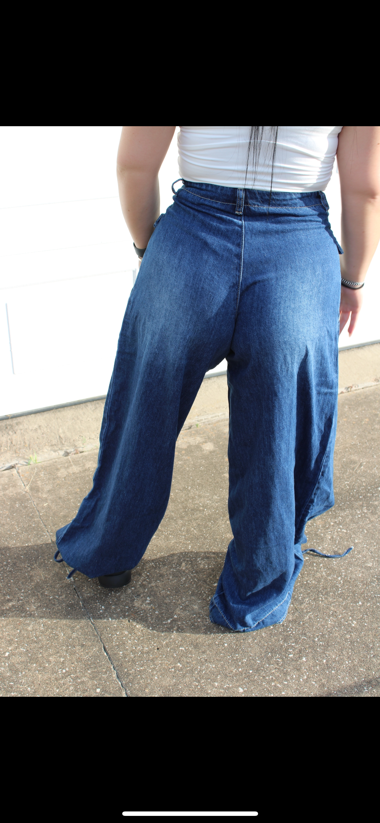 The Willow Jeans in Dark Wash